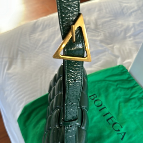 Bottega Venetta Padded Cassette Bag Quilted Lambs Leather exquisite condition - Picture 9 of 12